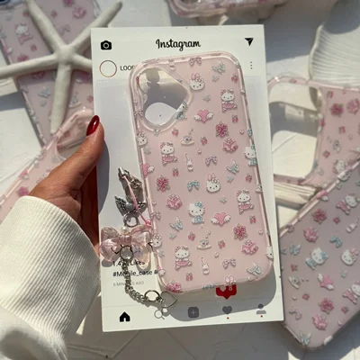 قاب آیفون مدل کیتی کیتی به همراه آویز G1025