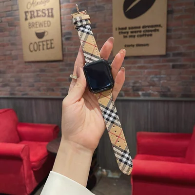 بند اپل واچ مدل چرم Burberry کلاسیک BA1563